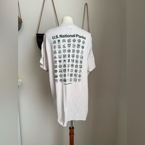 The Landmark Project US National Park T-shirt, Size Large